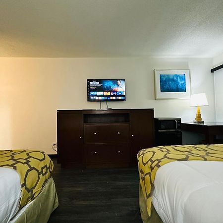 Baymont Inn And Suites By Wyndham Columbus / Near Osu Экстерьер фото