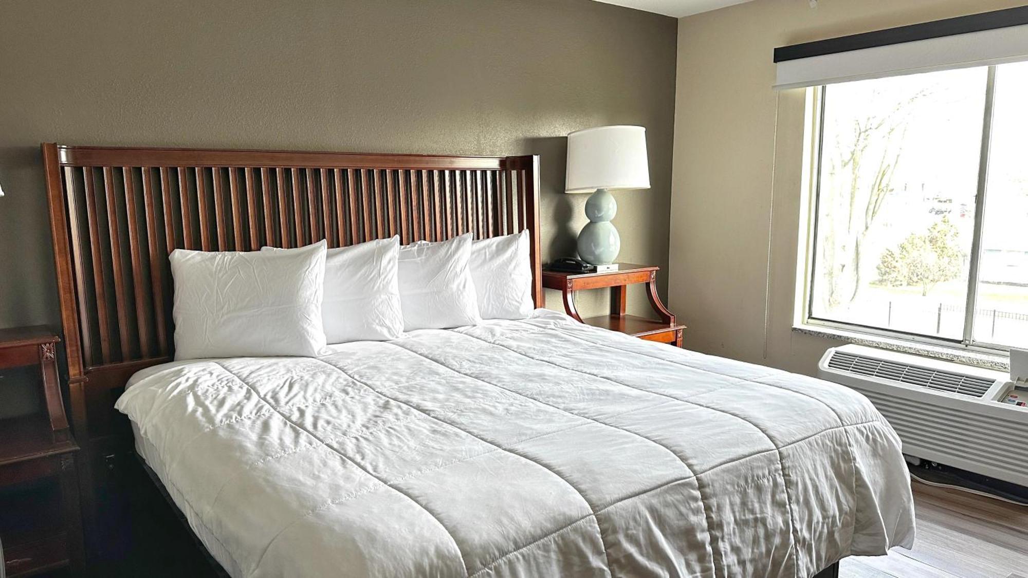 Baymont Inn And Suites By Wyndham Columbus / Near Osu Экстерьер фото