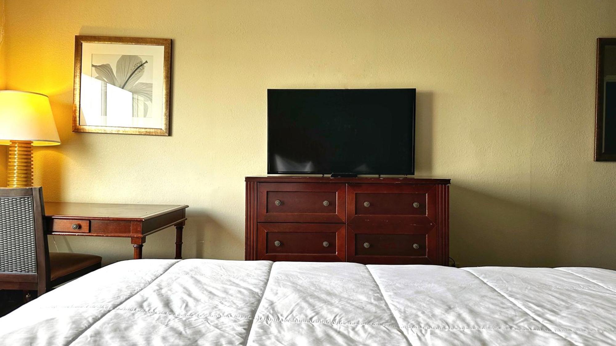 Baymont Inn And Suites By Wyndham Columbus / Near Osu Экстерьер фото