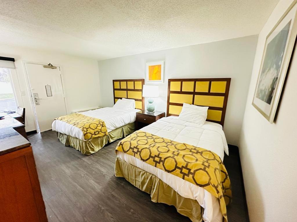 Baymont Inn And Suites By Wyndham Columbus / Near Osu Экстерьер фото
