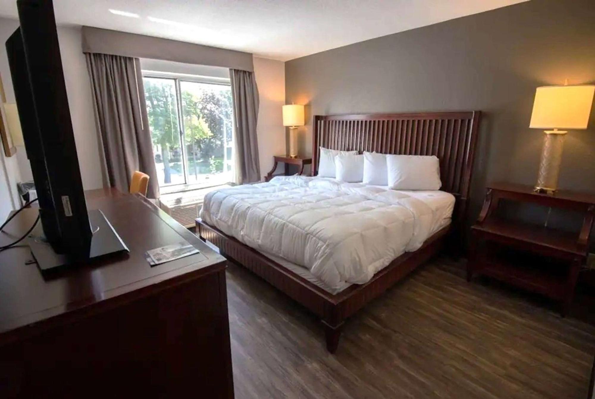 Baymont Inn And Suites By Wyndham Columbus / Near Osu Экстерьер фото