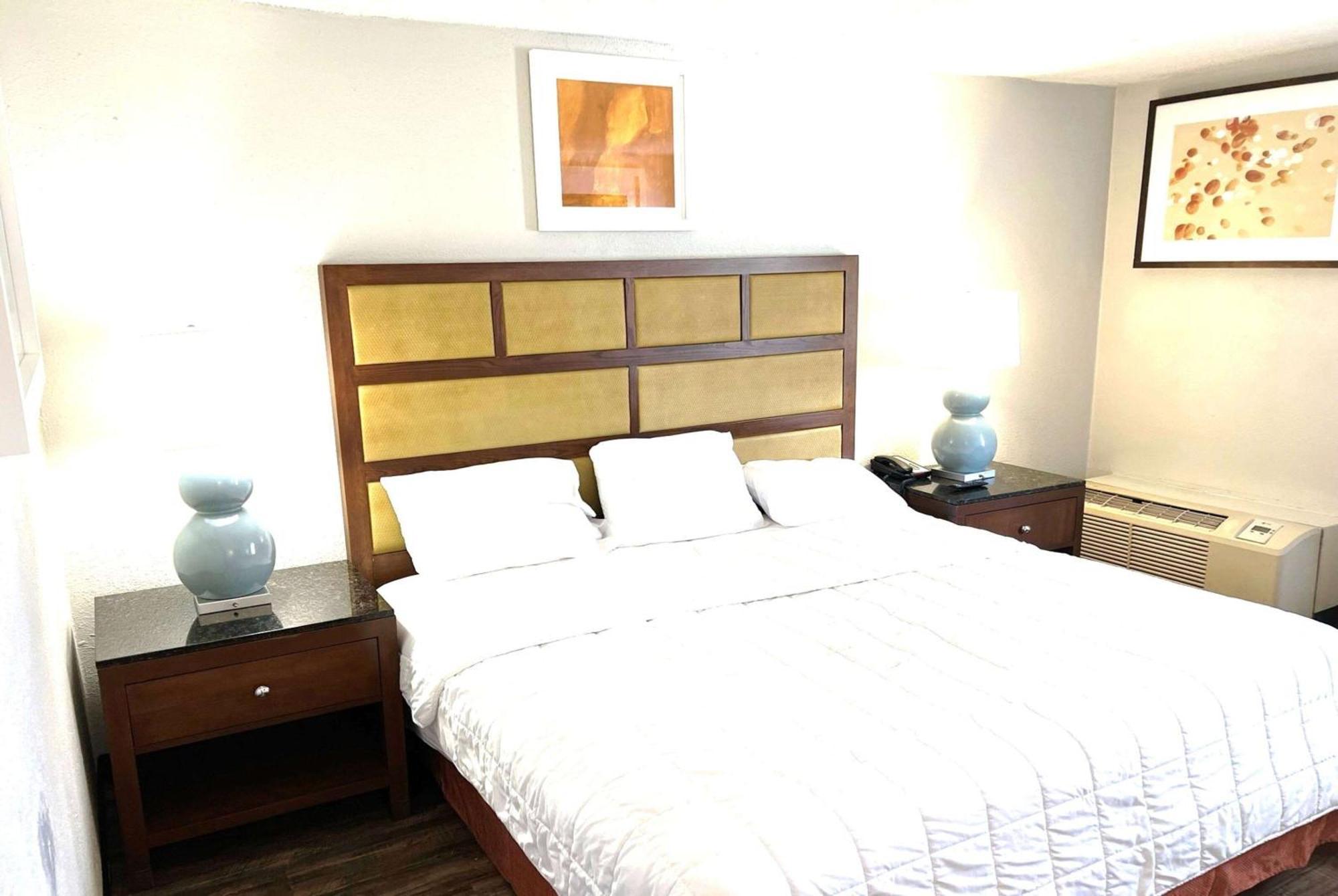 Baymont Inn And Suites By Wyndham Columbus / Near Osu Экстерьер фото