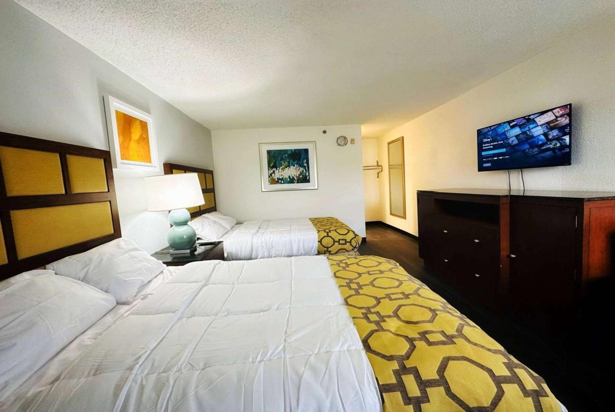 Baymont Inn And Suites By Wyndham Columbus / Near Osu Экстерьер фото